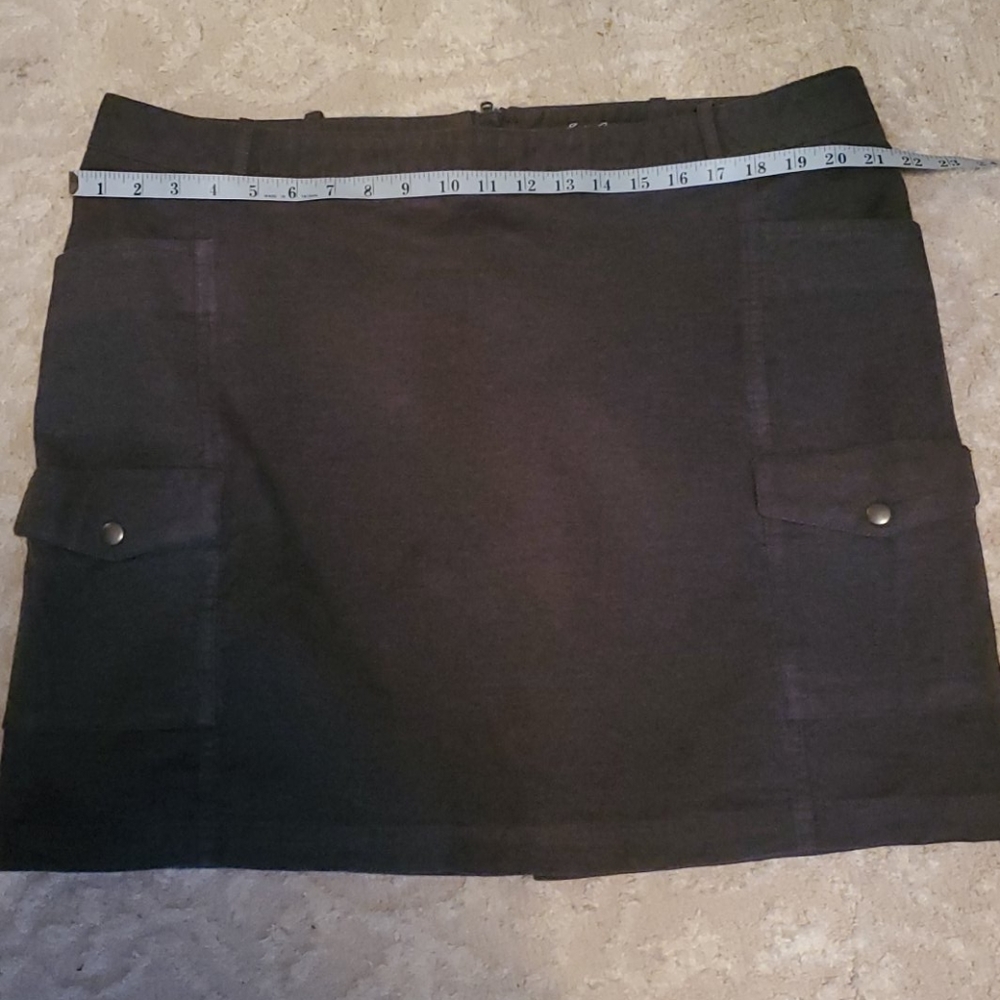 LAST CHANCE Eddie bauer size 20 cargo skirt